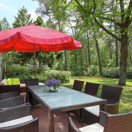 Holiday home Beautiful With Garden In Huijbergen