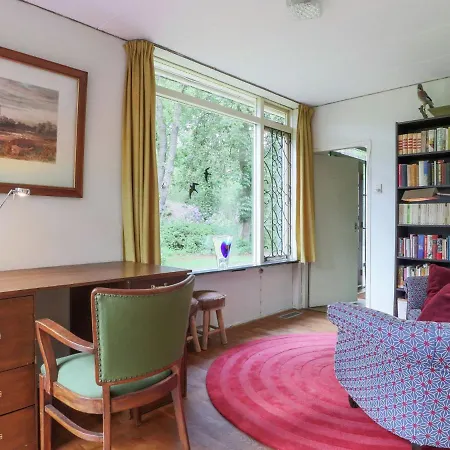 Holiday home Beautiful With Garden In *